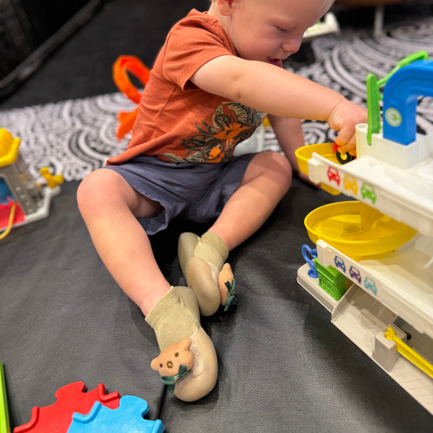 Soft comfortable stretchy Brown Bear shoes for babies and toddlers.png